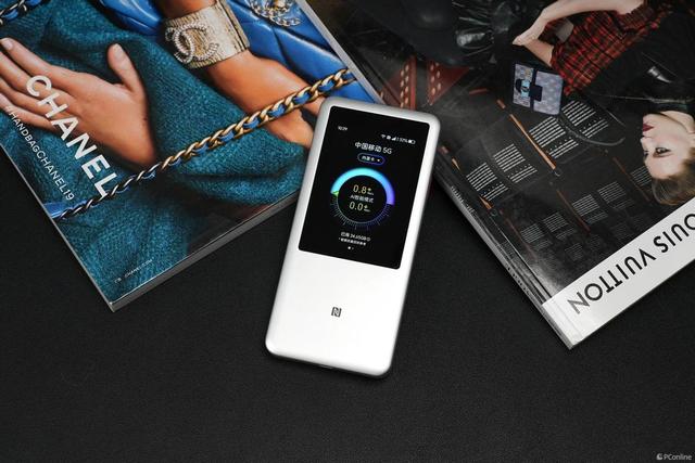 5G随身WiFi售价1899元起！续航强、5G频段多，就是贵了点！