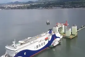 大陆滚装船台海演习，西方紧盯一处细节：中美攻守态势悄然改变图片