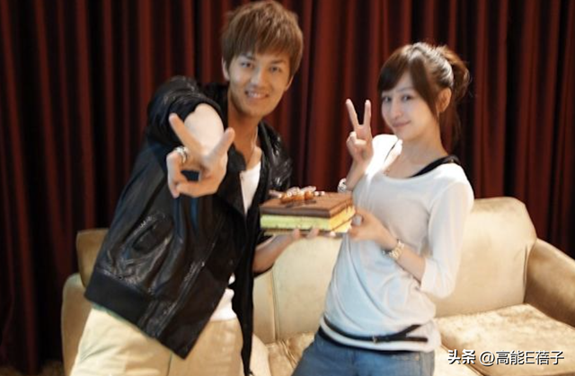 和吴克群传绯闻王心凌露面回应了，她认“有亲密的伴侣”？