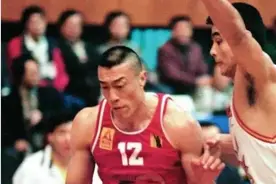 他，前国手，在美国打球，娶日本娇妻，跟男篮不容，如今怎样图片