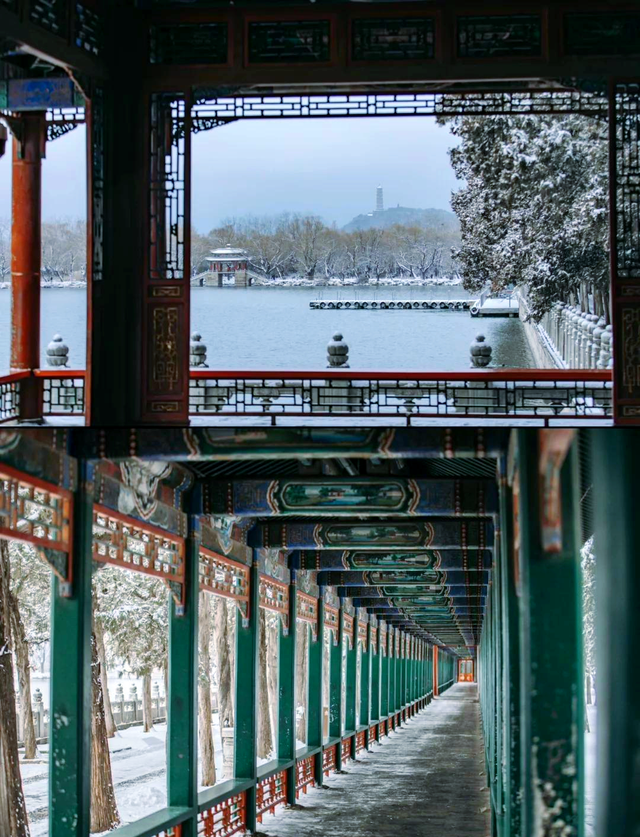 雪后颐和园：一键切换中式水墨长卷