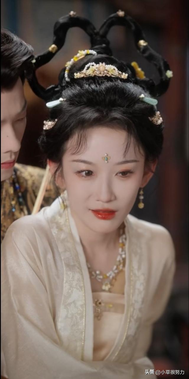 笑喷了，《千金谋》韩雨彤的财迷女主霸占了三榜第一，简直太上头