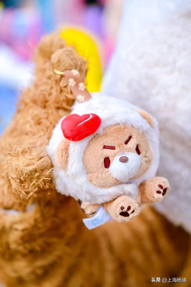 大学路变“蓝色海洋”，限时活动浪漫来袭