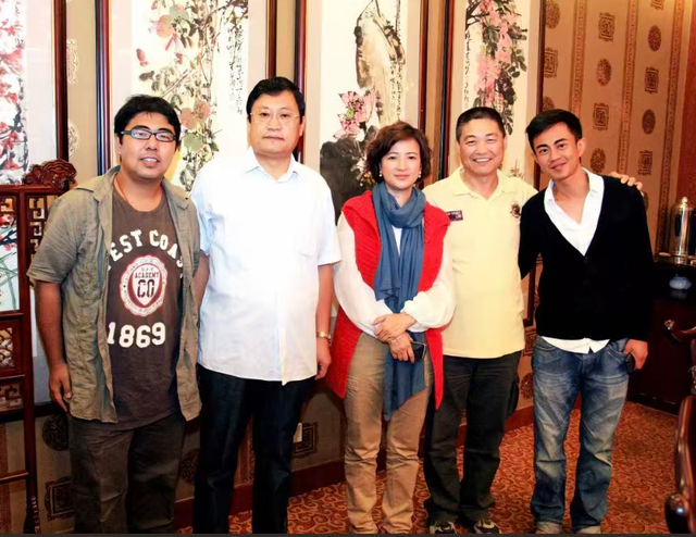 61岁演员何晴去世，好友曝原因细节	，是许亚军前妻，六小龄童悼念