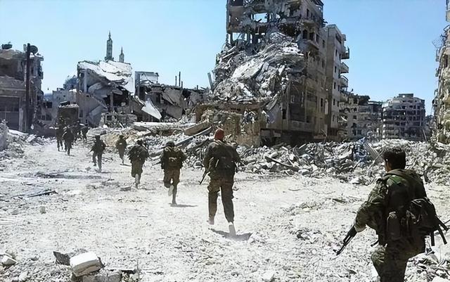 三百年兄弟反目：俄乌从同根同源到兵戎相见，恩怨到底咋来的？