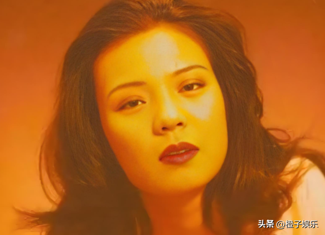 春晚爆红后，她洗完澡从23楼一跃而下，临终时最后喊了声“妈妈”
