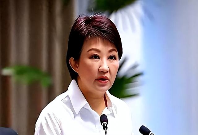 国台办邀请台胞出席阅兵，赖清德进行阻拦，国民党却在阻止郑丽文