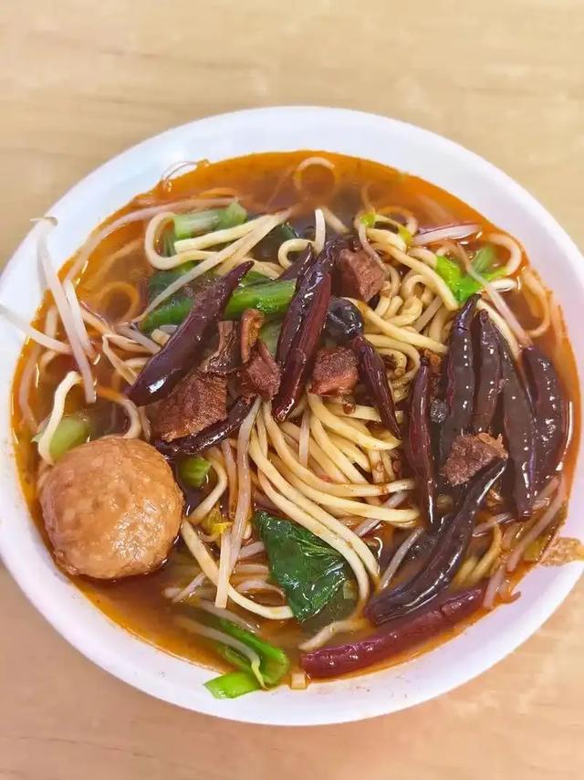 北京没料到，天津也没料到，如今的石家庄，怎么就成大家的新去处