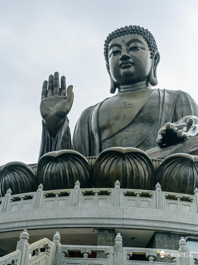 香港昂坪360全攻略：25分钟高空揽山海，登顶全球最大户外青铜佛