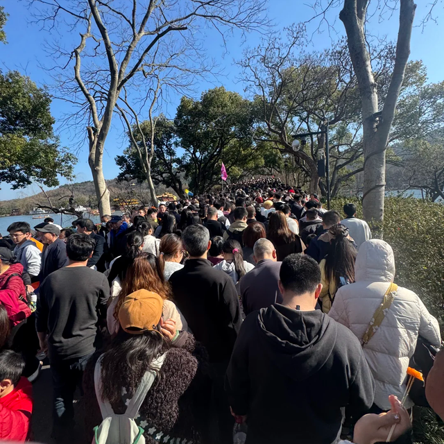 2026马年春节假期，全国最堵十大景区出炉：一眼望不到边的人头！