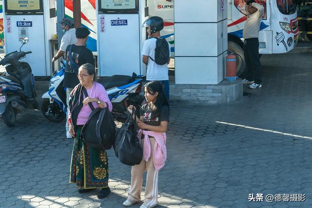 尼泊尔摄影之旅（25）——风景在路上