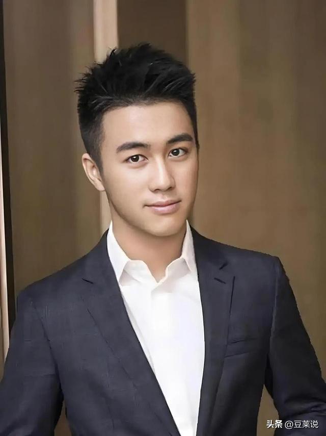 风流成性、挥霍无度，37岁“纵欲过度”的王思聪，再次陷入大丑闻