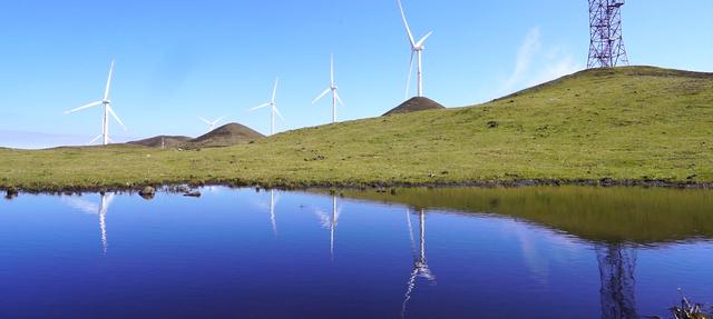 乌蒙大草原：邂逅静谧诗意的云端仙境