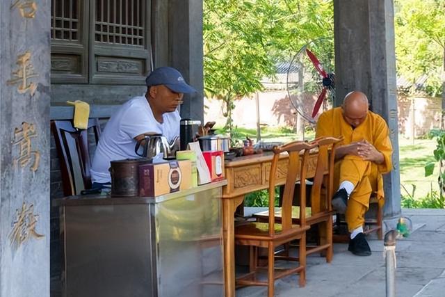 李连杰早就发现真相了！少林寺没几个是真和尚，会武功也是假的