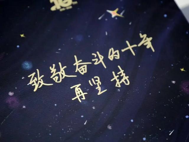 如何帮孩子立足于AI时代？这群父母找到了答案