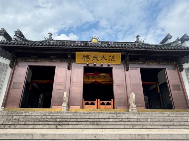 比成都更慢生活的城市，一座“没有围墙的博物馆”，超爱没有之一