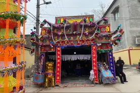 为老人办丧事，女儿上5000元的供礼少不少？上多少钱合适图片