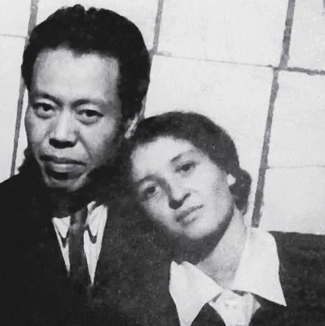 46年李立三拜访毛主席，走后主席面露不悦：让后勤部给他换套衣服