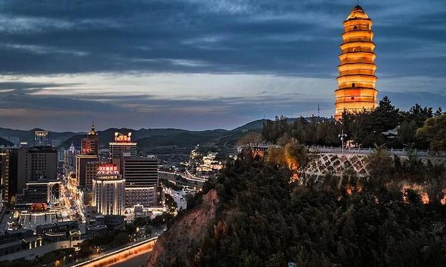 三个免票大活动来袭：革命圣地、冰瀑玉壶和非遗灯会，等你来看