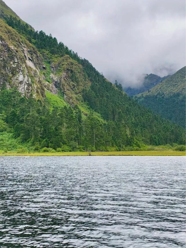 翻越“浪浪山”后，在西藏发现了地图上未标注的……