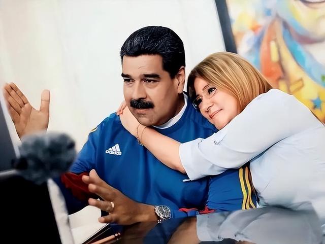 特朗普通告全球，解决台湾问题，中国自己决定	，外交部的回应亮了