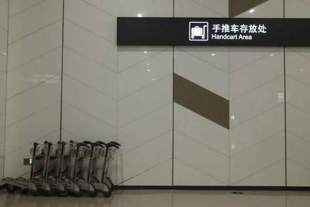 南宁市区至吴圩机场，16分钟足矣！进出站指南来了~