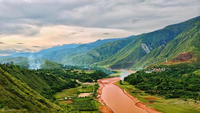 广州人扎堆云南红河：名义旅游却不逛古城不赏梯田，究竟想干嘛？