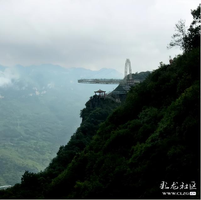 在尼珠河与山水私语。
