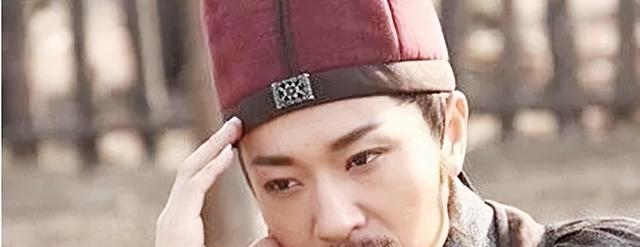 吴用自杀前一刻恍然大悟，梁山真正的老大，不是宋江、也不是晁盖