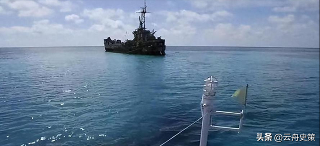 趴在中国仁爱礁9000多天的菲律宾军舰，如今已经再也拖不走了！