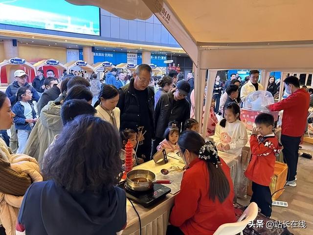 湖畔歌声唱响“太湖星空夜” 吴中太湖街道社区歌手大赛开赛