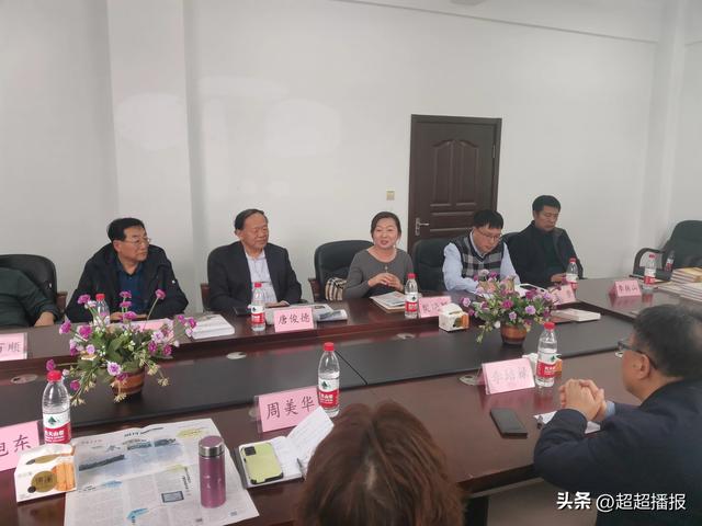 中国冶金知名作家谢吉恒图书捐赠仪式暨文化交流活动在庄河市举行
