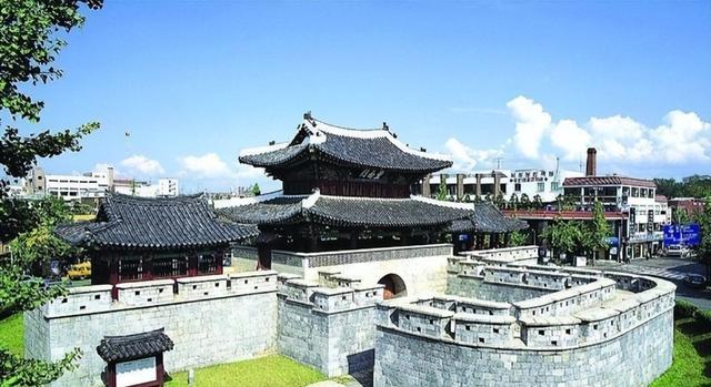 一个漂泊海外381年的家族，到中国认祖归宗，族谱：是中国人