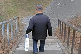 结婚7年，才发现自己的老婆，竟是自己失散多年的亲妹妹图片