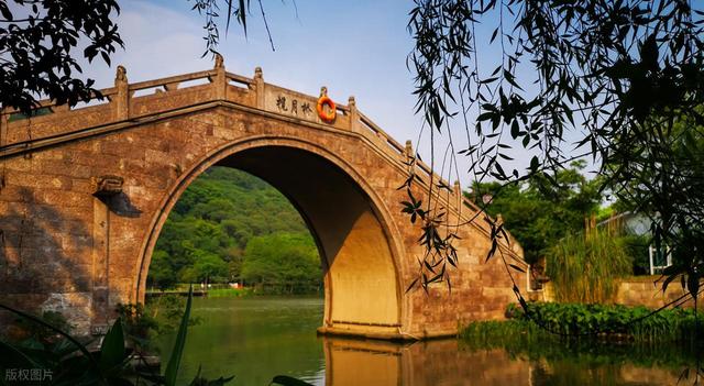 绍兴真糊涂啊！这六个堪比 AAAAA 级的景点！寻秋很美赶快宣传吧！