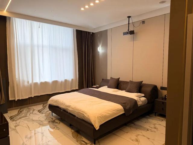 让冰雪绘景、暖宿留情成为今冬最暖的底色