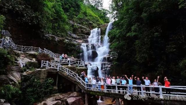 全域好水 亲水纳凉 | 武夷山：“全域好水”解锁夏日“亲水凉方”