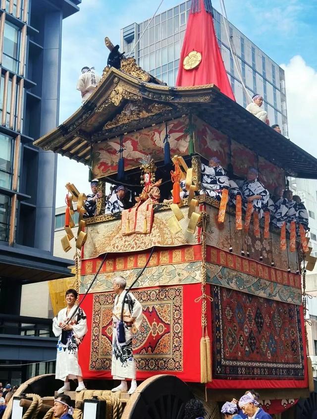 出国游，从乌鲁木齐直飞 16 国