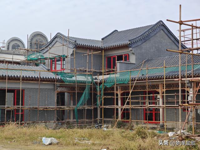 湖北祥云湾：九派建筑环湖立 传统现代共交融