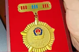 网友含泪祝福！听风的蚕，我们再也不催更了！图片