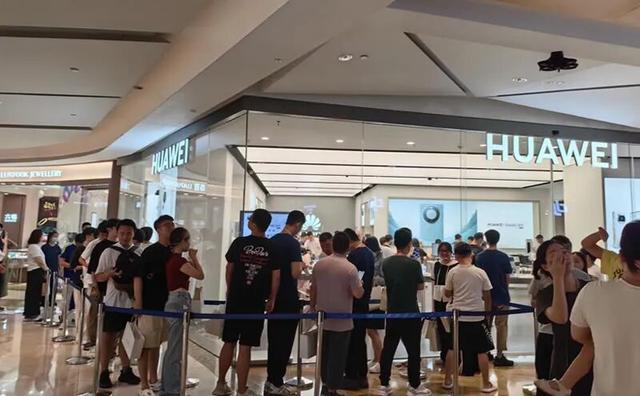 我总算知道，为什么我抢不到首发的iPhone17了？