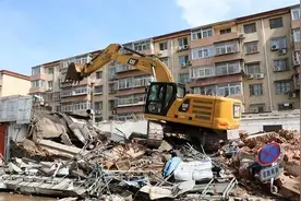 “拆迁潮”又来了？住建部明确，2024年起两类房子或统统纳入拆迁图片