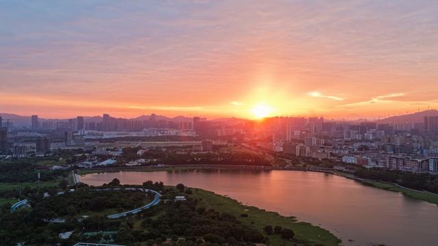 以车轮为笔，越科技水岸！光明凤凰街道秋日骑行盛宴，开启全民健身新范式