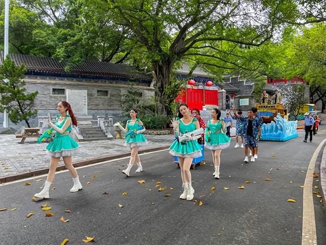 暑假玩什么？隐贤山庄泼水大巡游焕新登场！