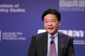 520之前，赖清德收到两份“大礼”，不简单，新加坡泼赖清德冷水图片