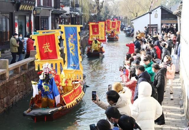 游客不买账了？国庆假期旅游形势大变，各大景点纷纷投入改革