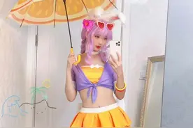 王者解说琪琪cos公孙离蜜橘之夏！大长腿还原度高！图片