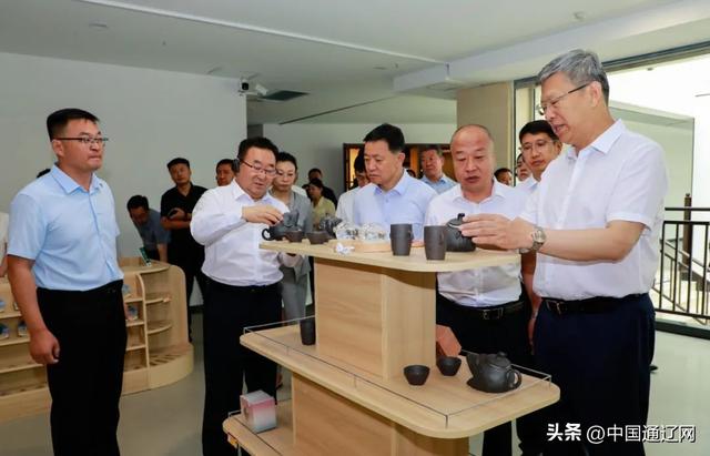 一路风景向前行——2025全市文旅产业高质量发展推进会侧记