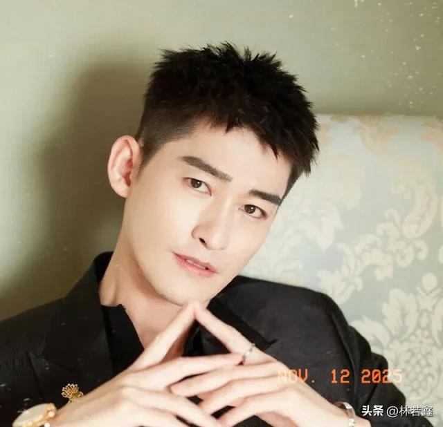 41岁张翰被曝新恋情，带美女与友人聚餐	，女生长相甜美，引热议！