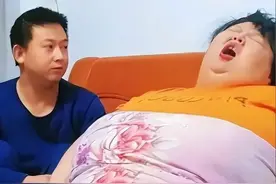 因妻子长的美担心被抢走，男人投喂妻子到300斤，网友：我们不抢图片